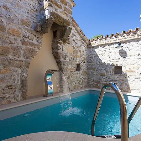Casa Franz Vila